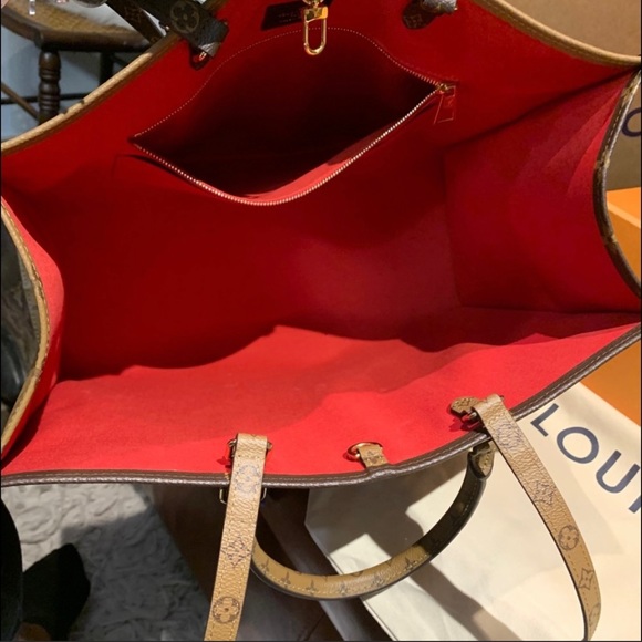 💕 LV Onthego GM & LV Lock It Bandeau - Picture 10 of 16